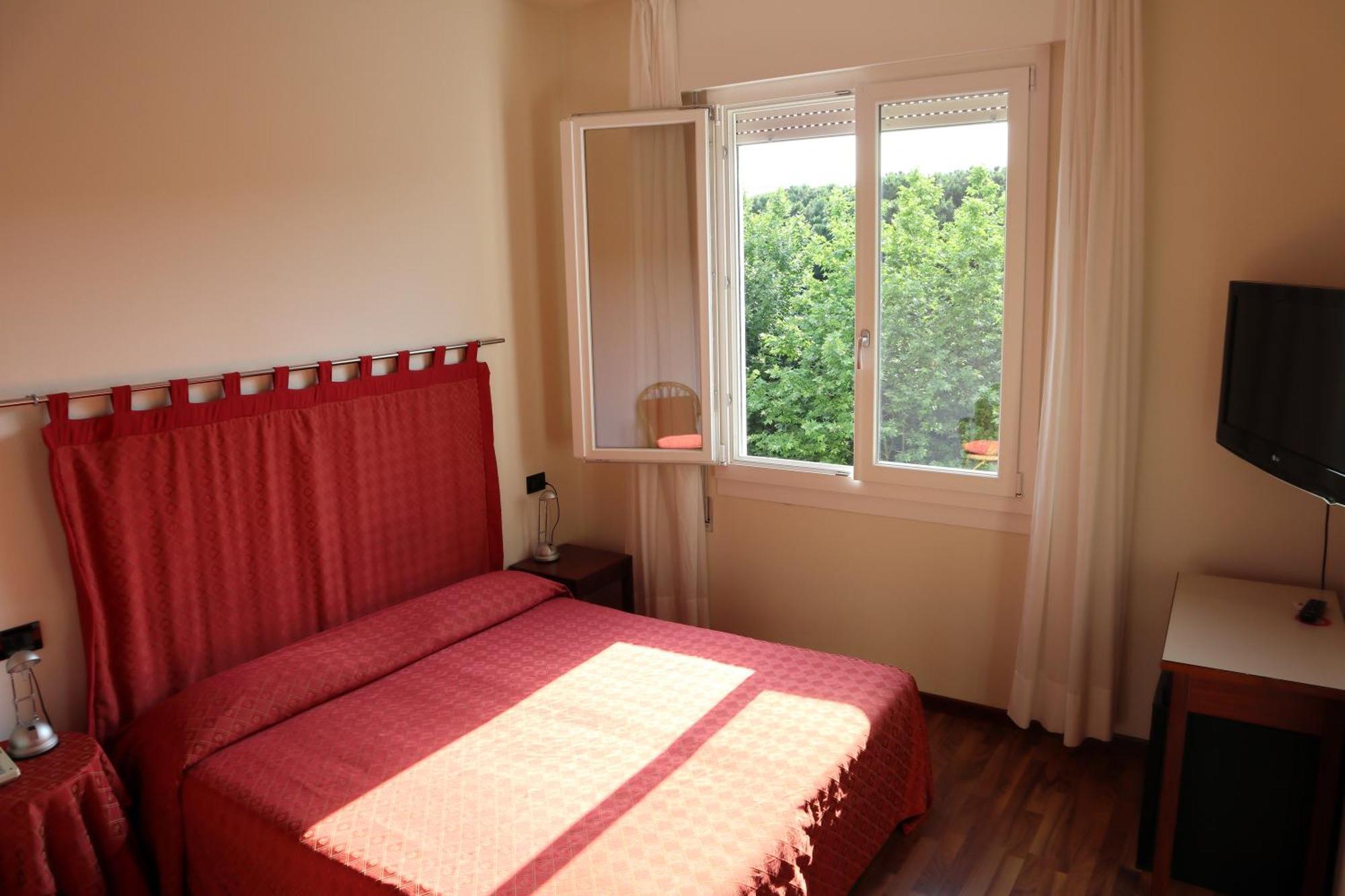 Hotel Corallo Марина-Ромеа Номер фото